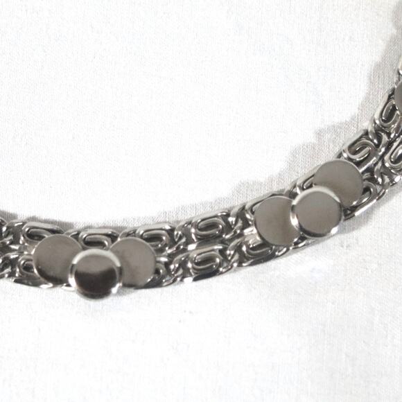 Silver Tone Choker Necklace Scroll Chain Links Three Coin Overlay Pattern - Picture 5 of 10